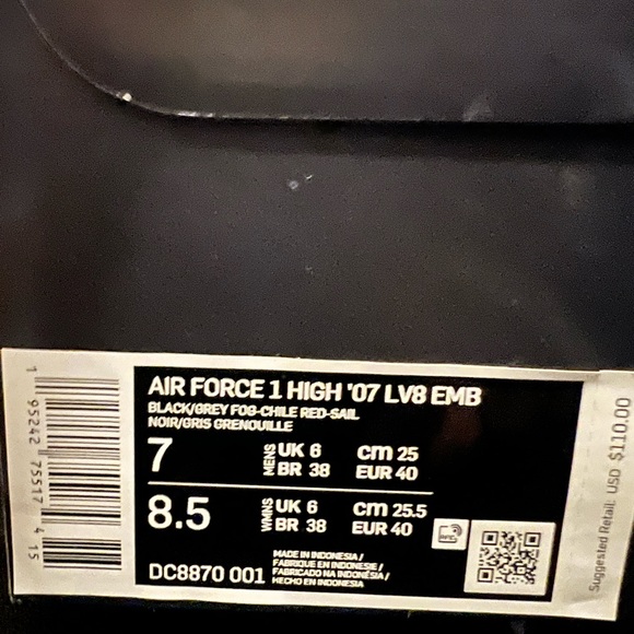 Nike Air Force 1 High ‘07 LV8 EMB Chicago
Size: US 8.5 
Color: Black/grey/red - Picture 9 of 9